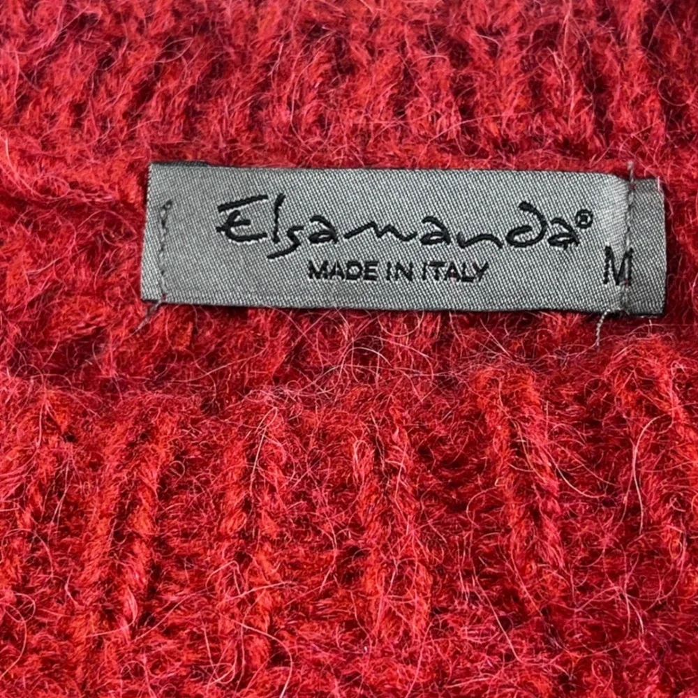 Elsamanda embrace chill